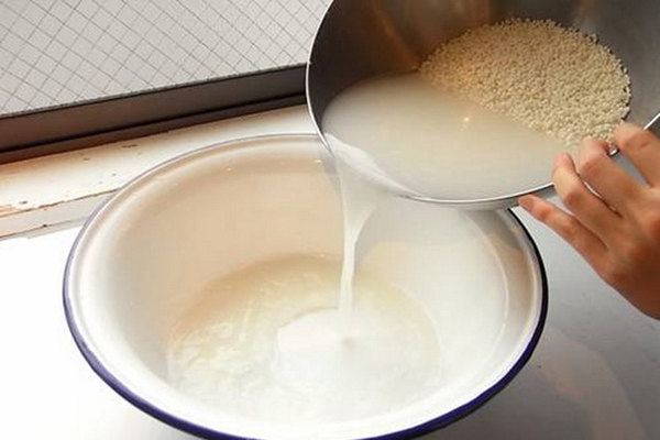 Cách lấy lại làm da trắng cho các nàng vừa đi biển về sau kì nghỉ dài bằng mặt nạ các nguyên liệu quen thuộc