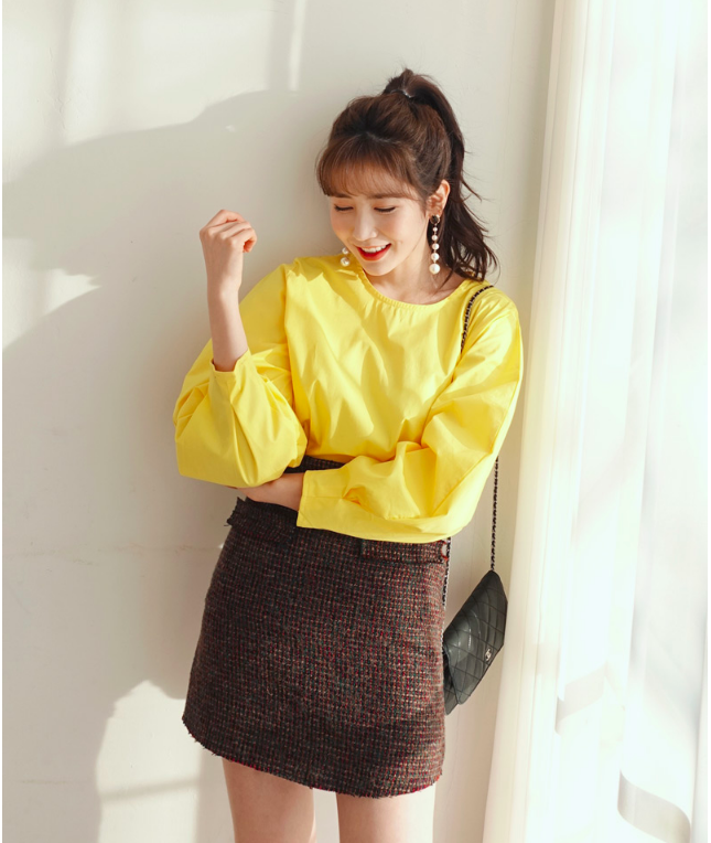 Tuyệt chiêu mặc áo sơ mi cách điệu cho các cô gái đón đầu xu hướng thời trang hè 2018