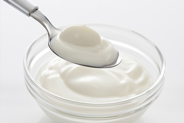 Cách lấy lại làm da trắng cho các nàng vừa đi biển về sau kì nghỉ dài bằng mặt nạ các nguyên liệu quen thuộc