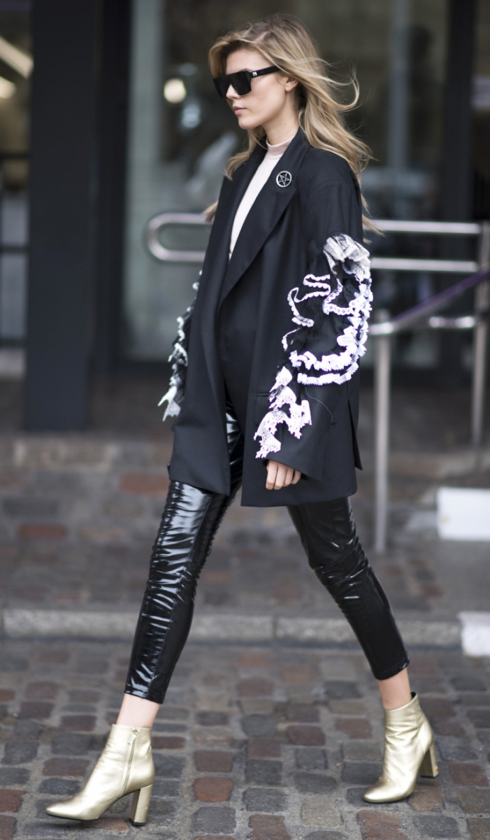 Mách nhỏ cách để đi giày cao gót không bị đâu chân, cho các nàng tự tin tiến bước