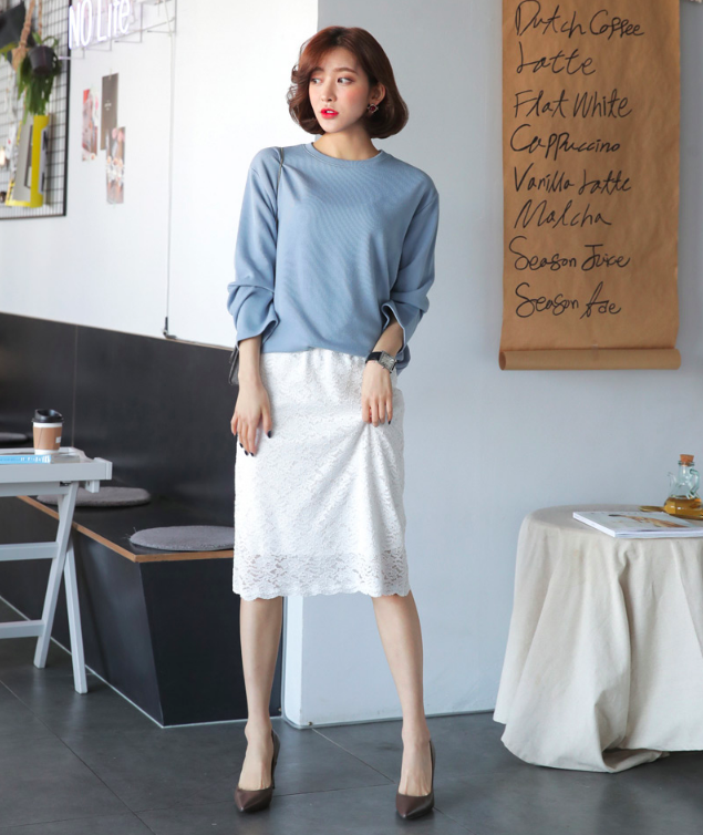 Cùng tham khảo những trang phục công sở cho các cô nàng yêu xanh màu xanh baby