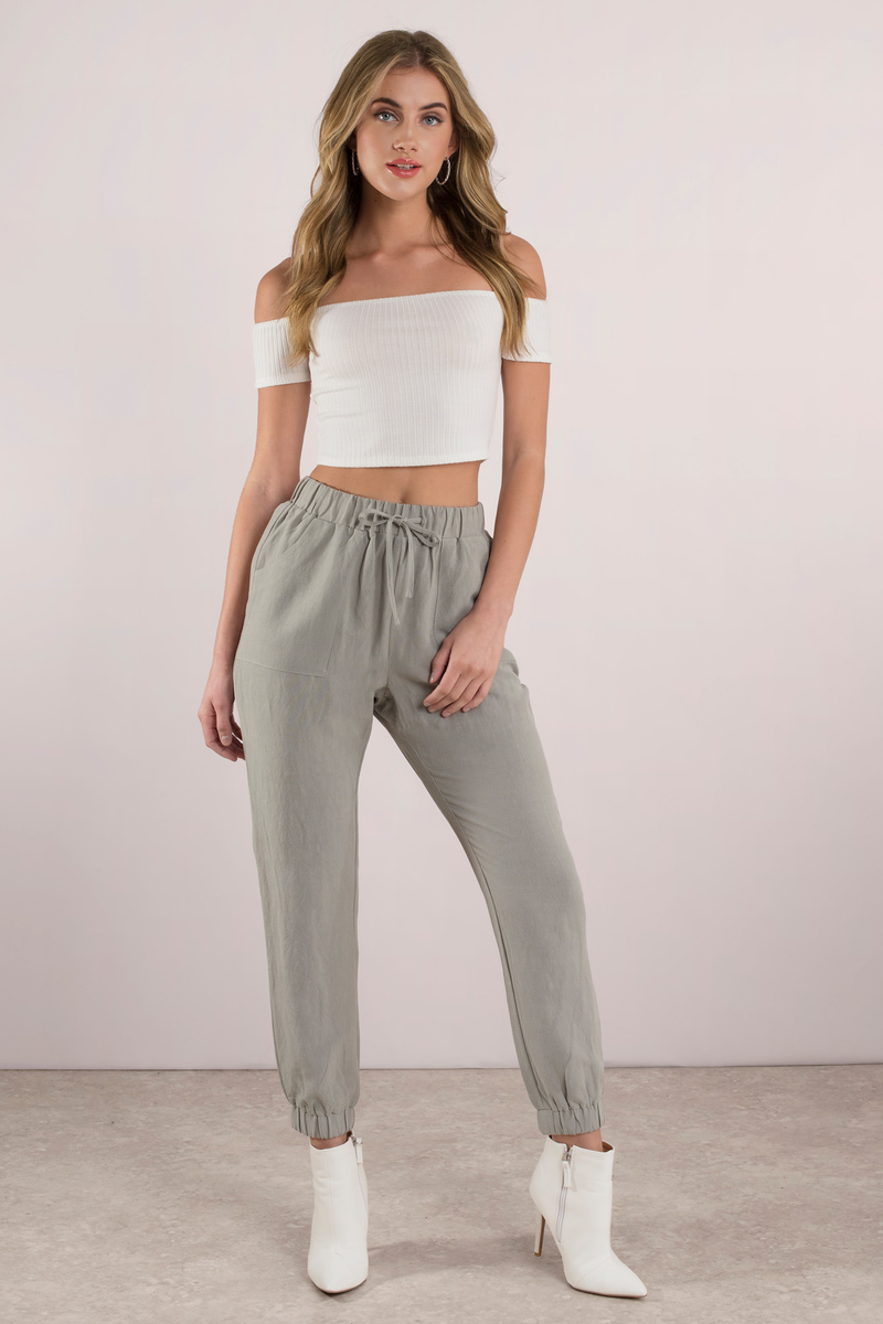 Cách hô biến chân ngắn thành chân dài nhờ 4 kiểu quần đẹp