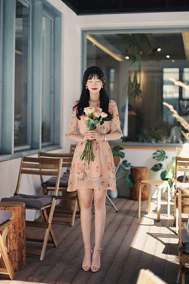 Hè 2019 diện đầm hoa thế nào cho chất