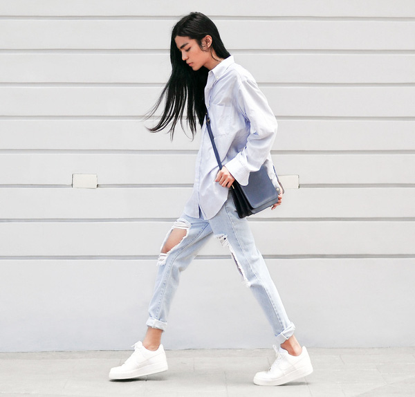 Những đôi giày thể thao thần thánh phối với mọi phong cách