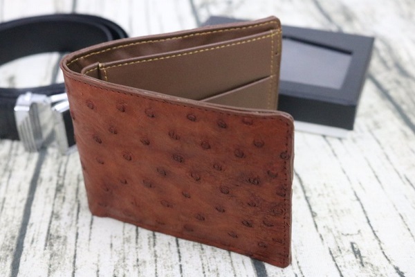 Những mẫu ví da nam thịnh hành nhất 2020