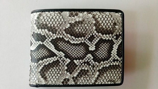 Những mẫu ví da nam thịnh hành nhất 2020