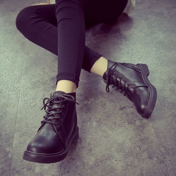 Top 8 xu hướng giày nữ cực hot hiện nay