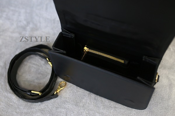 Túi đeo chéo nữ da cá sấu TDCNU02