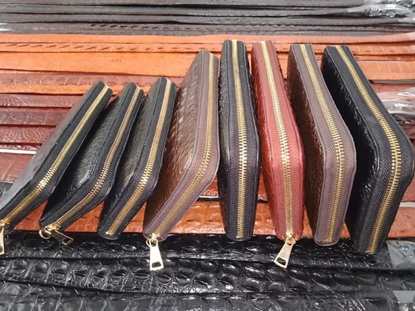 Ví da cá sấu sự lựa chọn của những quý cô thành đạt