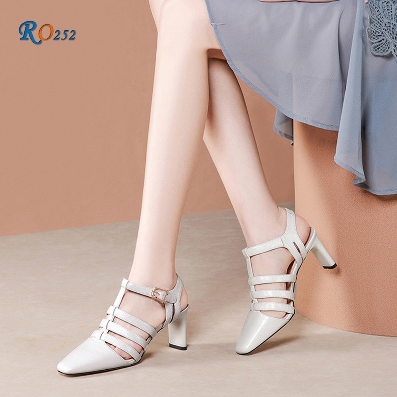 5 ý tưởng trang phục áo sơ mi denim chic cho phụ nữ