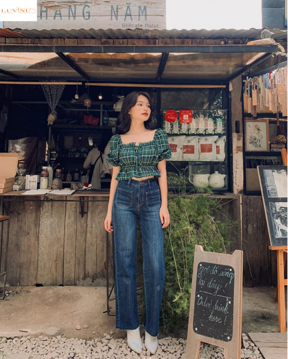 Cách phối áo Crop Top cá tính để mặc trong mùa hè này