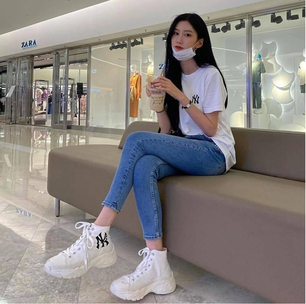 Cách phối đồ với giầy Chunky Sneakers sành điệu