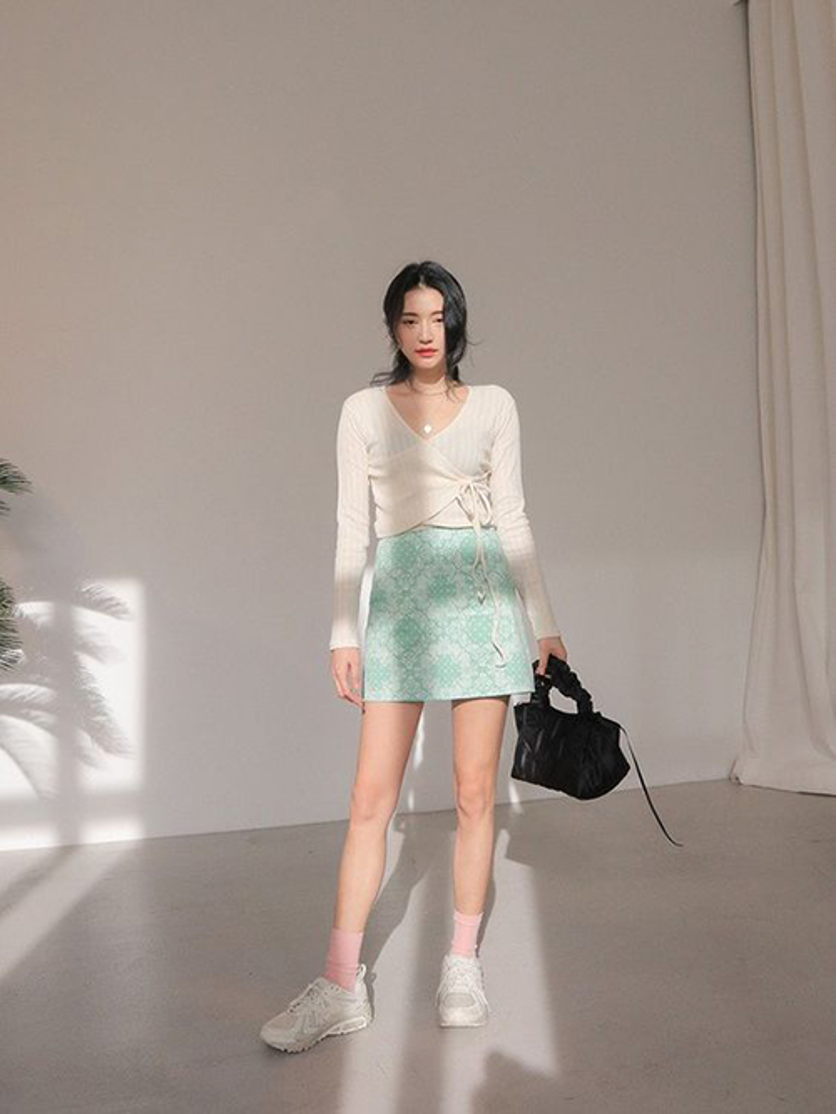 Cách phối trang phục áo dệt kim vào mùa hè