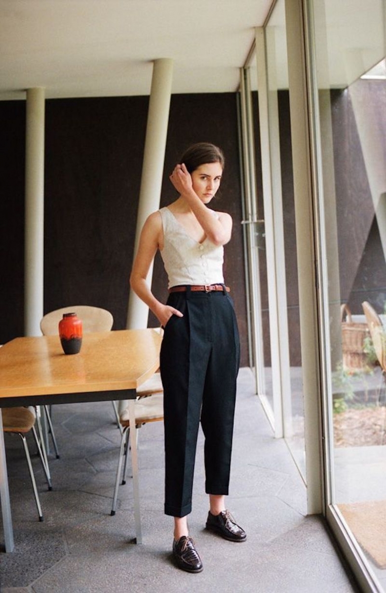 Top 20 đôi giày nữ tốt nhất để phối với quần lưng cao