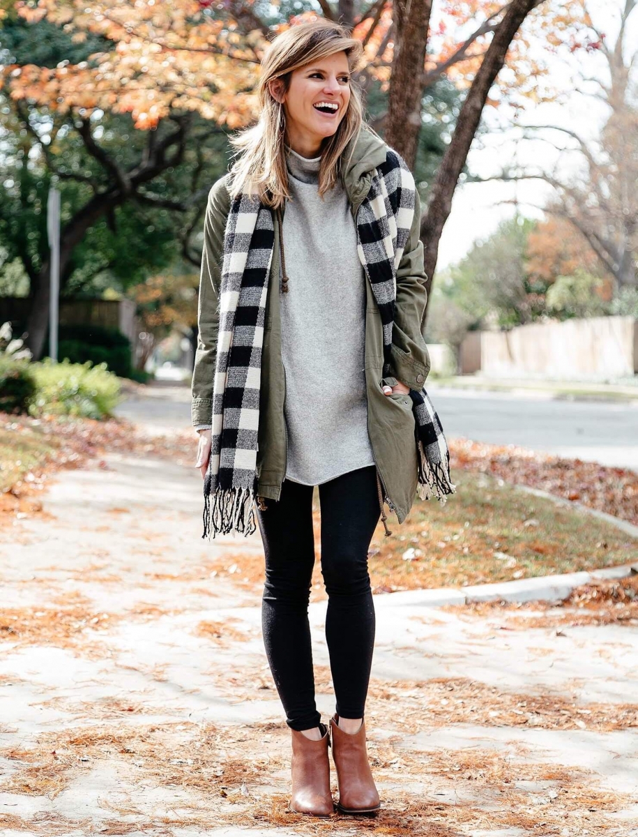 Các cách kết hợp giày boot nữ với quần legging 