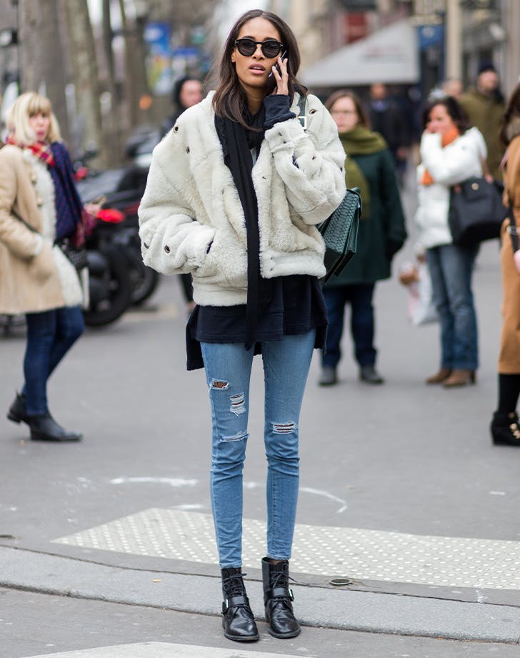 Các cách mang giày boot nữ cao cổ với skinny jean