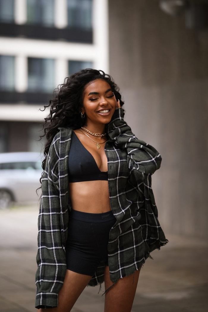 Cách mặc những bộ đồ ngủ khi ra khỏi nhà