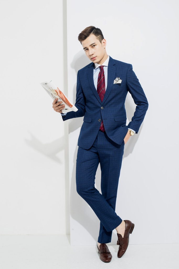 Cách phối giày da cá sấu nam và phụ kiện phù hợp với màu quần áo