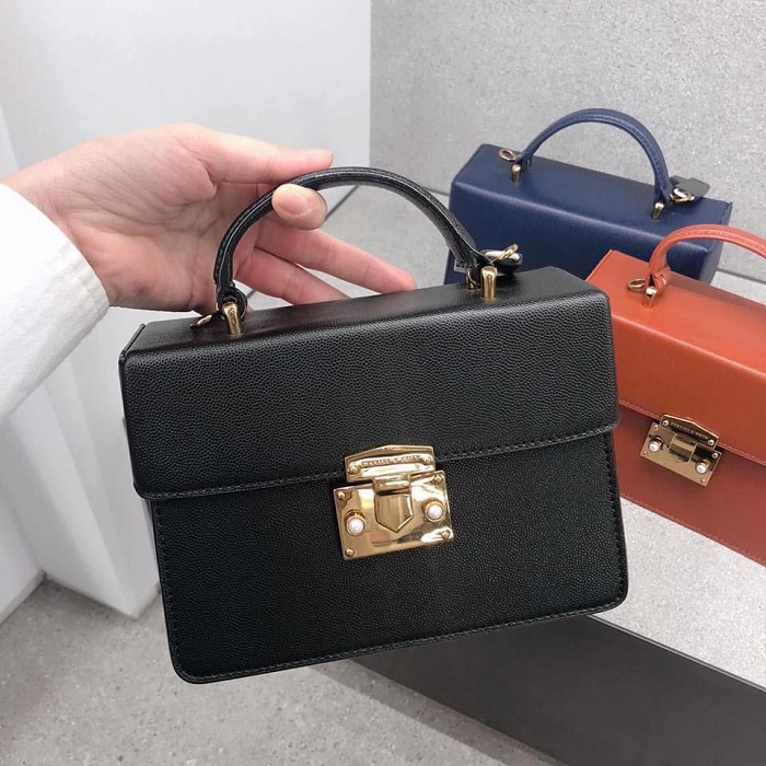 giay va tui xach cho thang hai tuoi moi