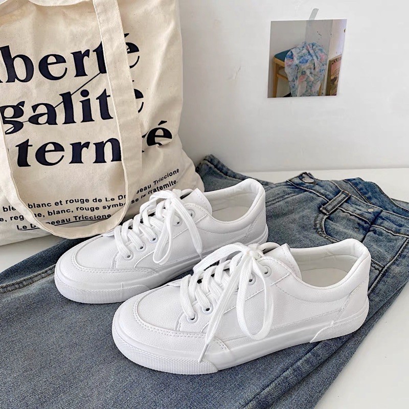 Mẹo chọn giày cho các nàng nấm lùn