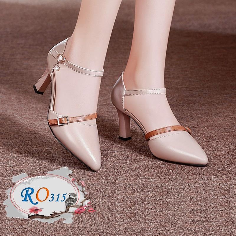 Mẹo đeo túi đeo chéo da cá sấu sành điệu cho cô nàng thời thượng