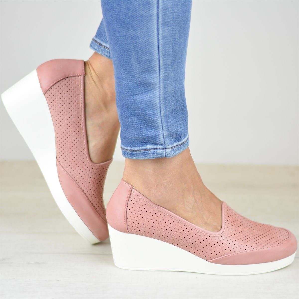 Những đôi giày làm việc nữ thoải mái nhất bạn nên biết