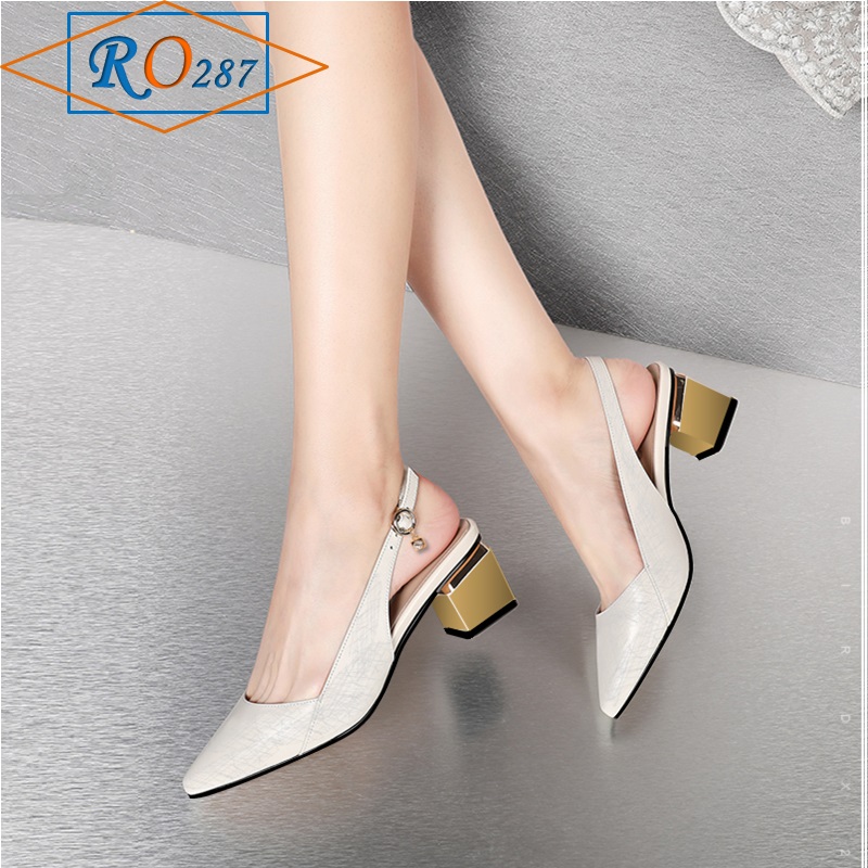 Những mẫu xăng đan cho mùa hè năng động