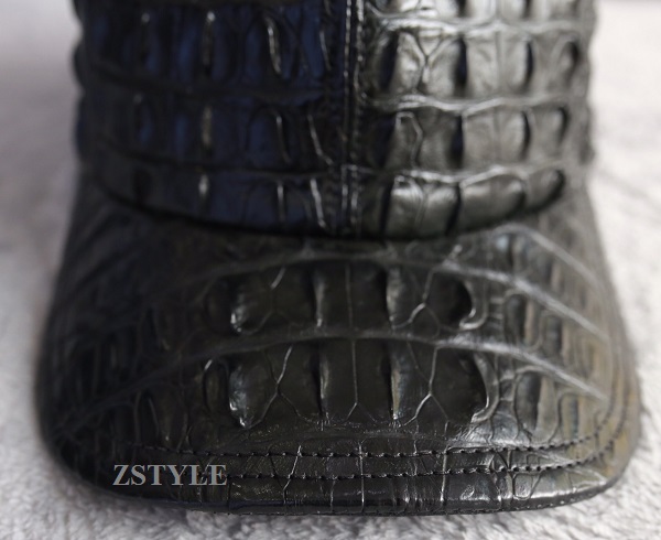 Tại sao da cá sấu là chất liệu tốt nhất cho nón