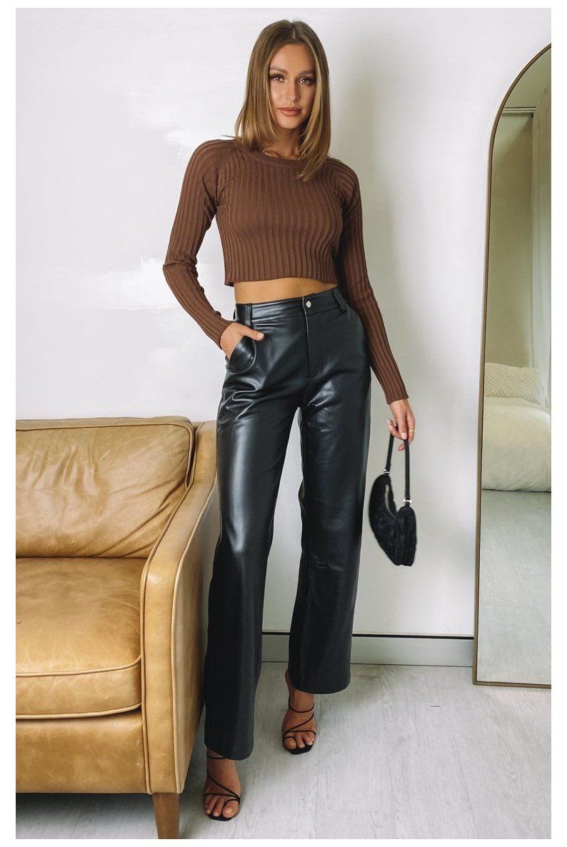 Tận hưởng cuối tuần lười biếng với trang phục cho bữa sáng muộn