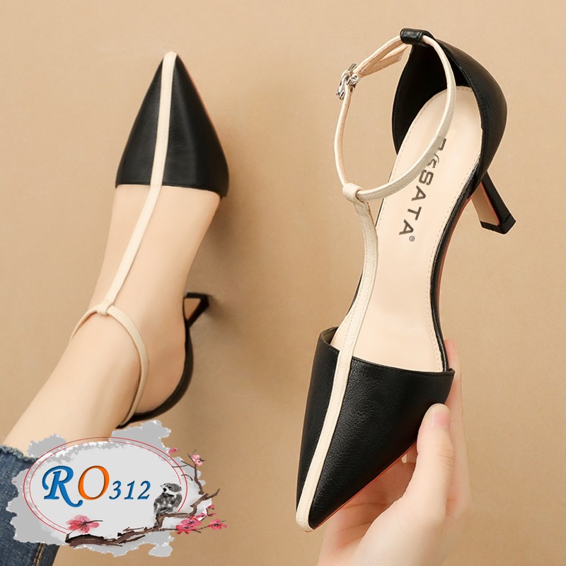 Tạo Phong Cách Street Style Cùng Quần Jean Và Giày Cao Gót