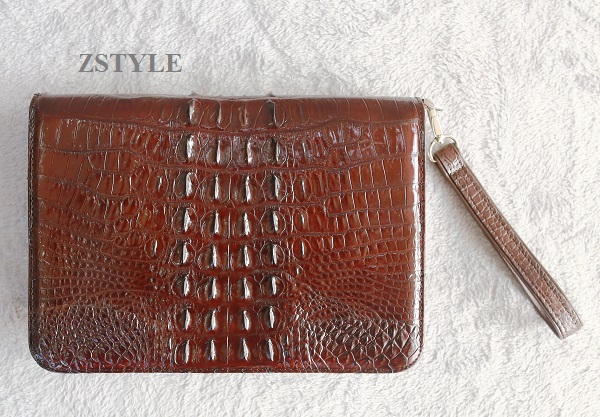Túi clutch da cá sấu
