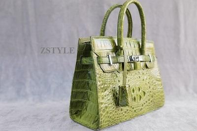 Top các màu sắc cho túi xách có thể mix với nhiều phong cách thời trang