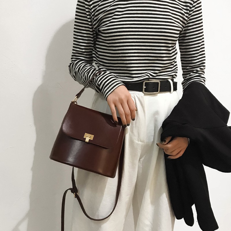 Top các màu sắc cho túi xách có thể mix với nhiều phong cách thời trang