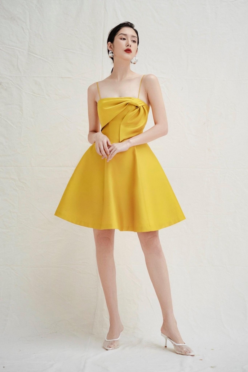 Nên mặc những loại váy gì để trông bạn thật sành điệu trong mùa hè này