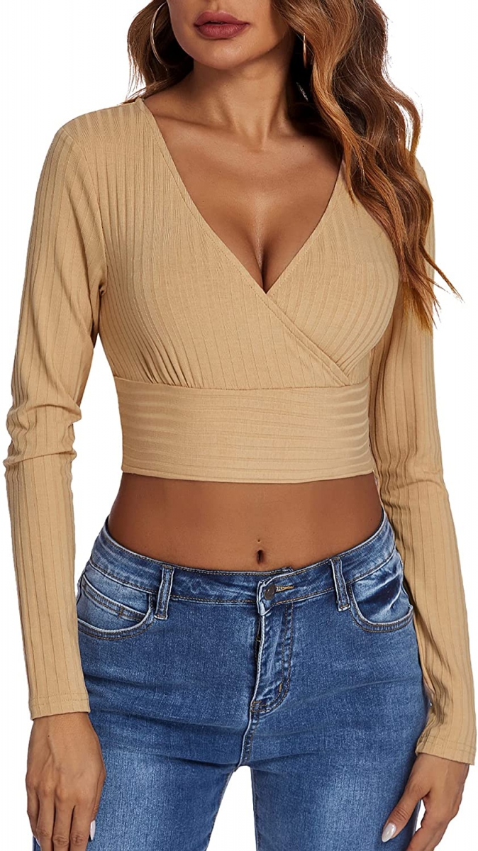 Ý tưởng trang phục quần jean cạp trễ cho phụ nữ