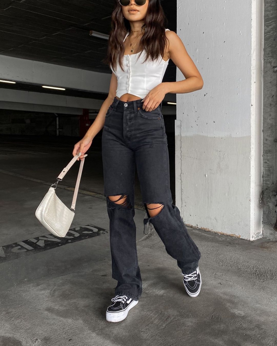 Ý tưởng trang phục quần jean đen tuyệt đẹp bạn cần thử