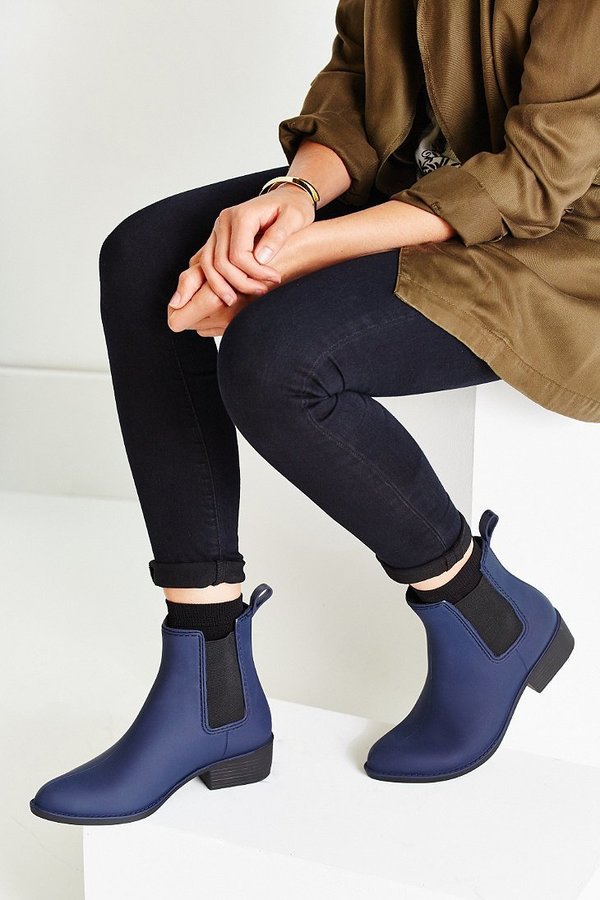 Boot chống thấm nước cực style trong mùa mưa