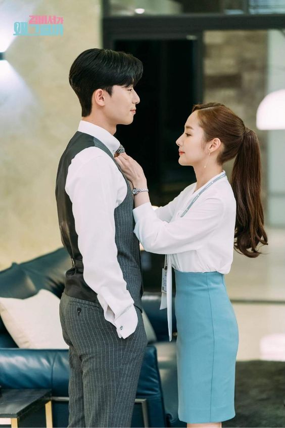 Học cách phối đồ công sở bắt mắt như Thư kí Kim!