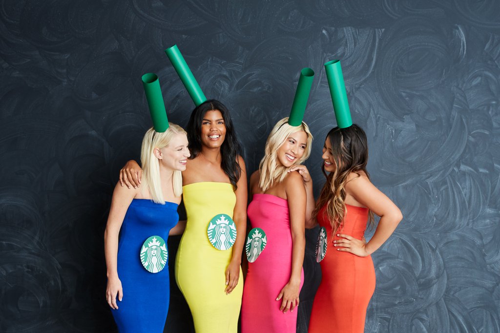 Starbuck cũng vinh dự khi biết trở thành nguồn cảm hứng sáng tạo cho thời trang Halloween. Starbuck cũng vinh dự khi biết trở thành nguồn cảm hứng sáng tạo cho thời trang Halloween.