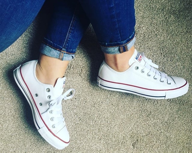 Những đôi giày nên có trong tủ đồ của mình