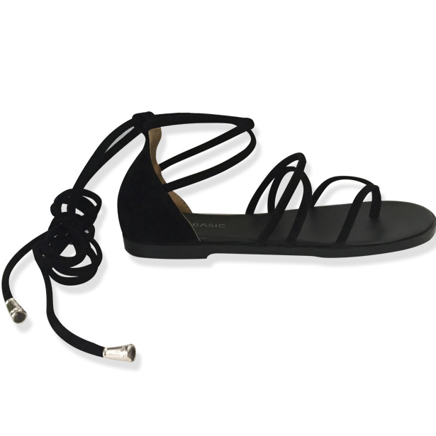 Những mẫu xăng đan đang gây bão hiện nay