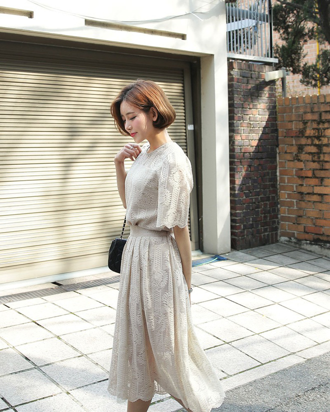 10 gợi ý mặc đồ với chất liệu ren mỏng mát