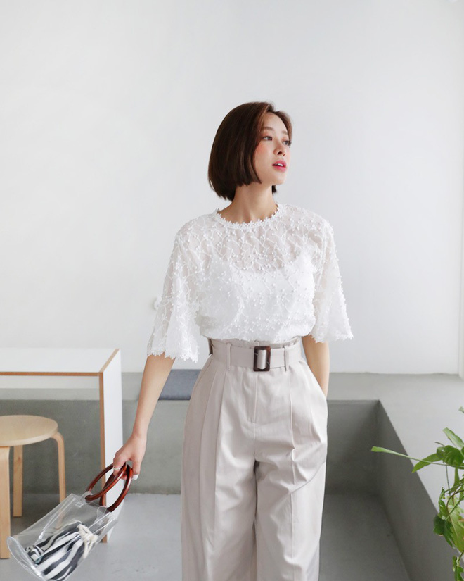 10 gợi ý mặc đồ với chất liệu ren mỏng mát