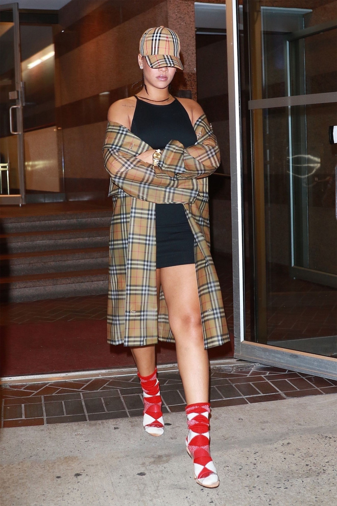 5 ngôi sao quốc tế có street style đẹp nhất tuần qua