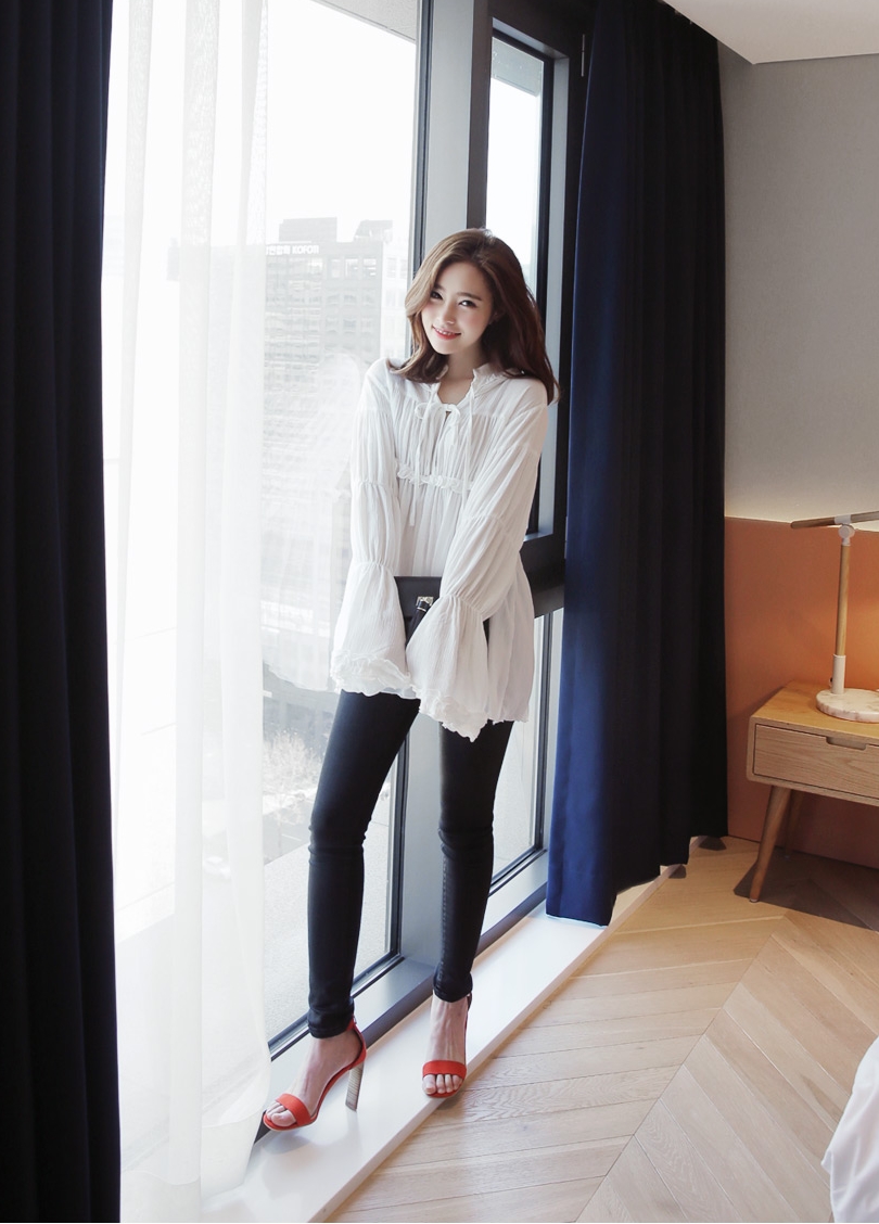 6 kiểu sandal thần thánh trở thành xu hướng 2022