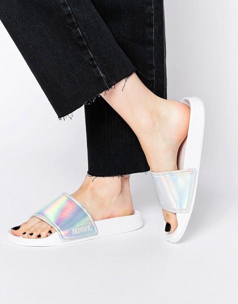 6 kiểu sandals cho mùa hè sinh động