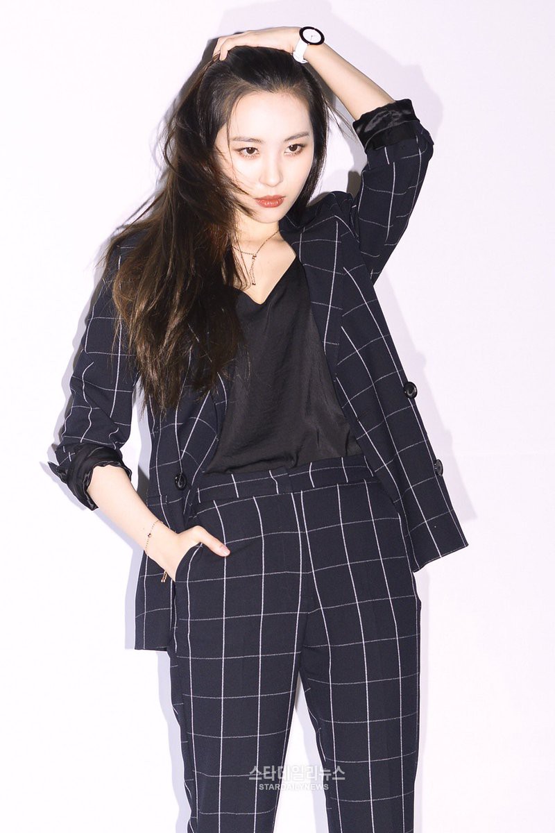 Ai là người dẫn đầu xu hướng thời trang của Hàn Quốc?