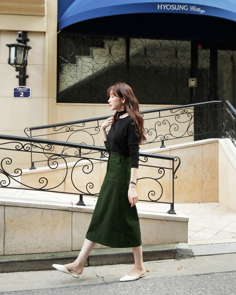 Áo thun một item basic nhưng lại có thể hô biến ra rất nhiều phong cách khác nhau