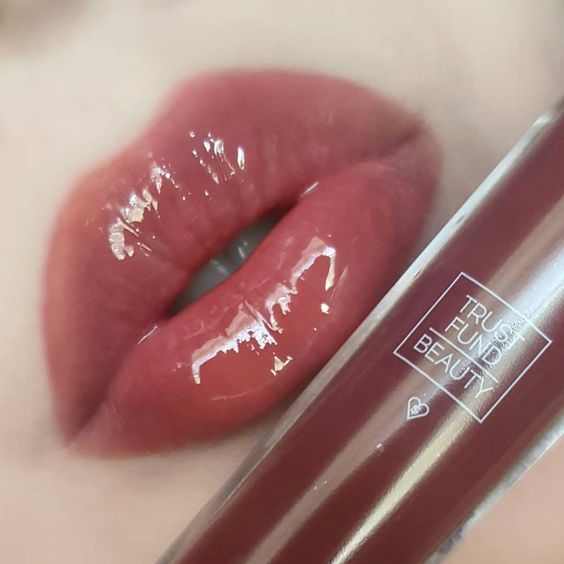 Bạn có biết hiện nay có bao nhiêu loại son không? và những cách phân biệt chúng như thế nào không?