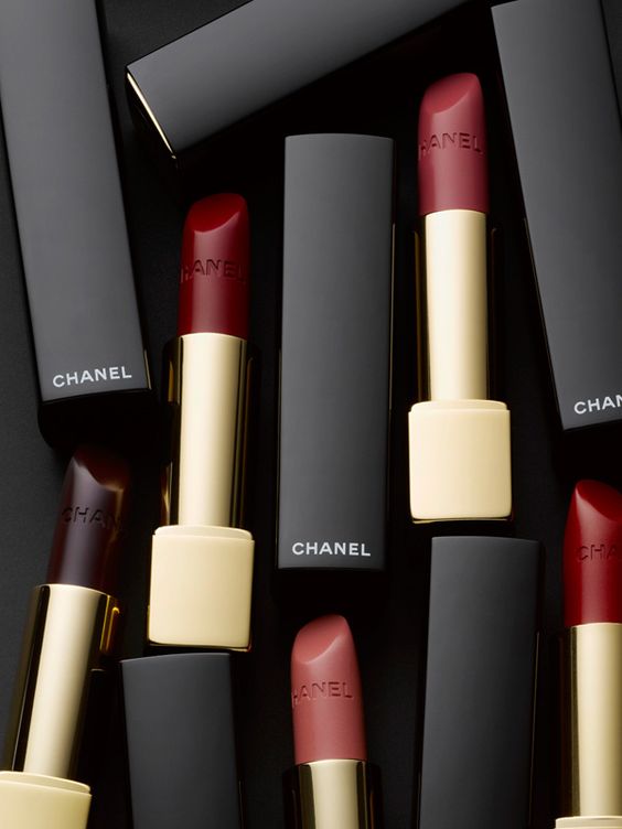 Bạn có biết hiện nay có bao nhiêu loại son không? và những cách phân biệt chúng như thế nào không?